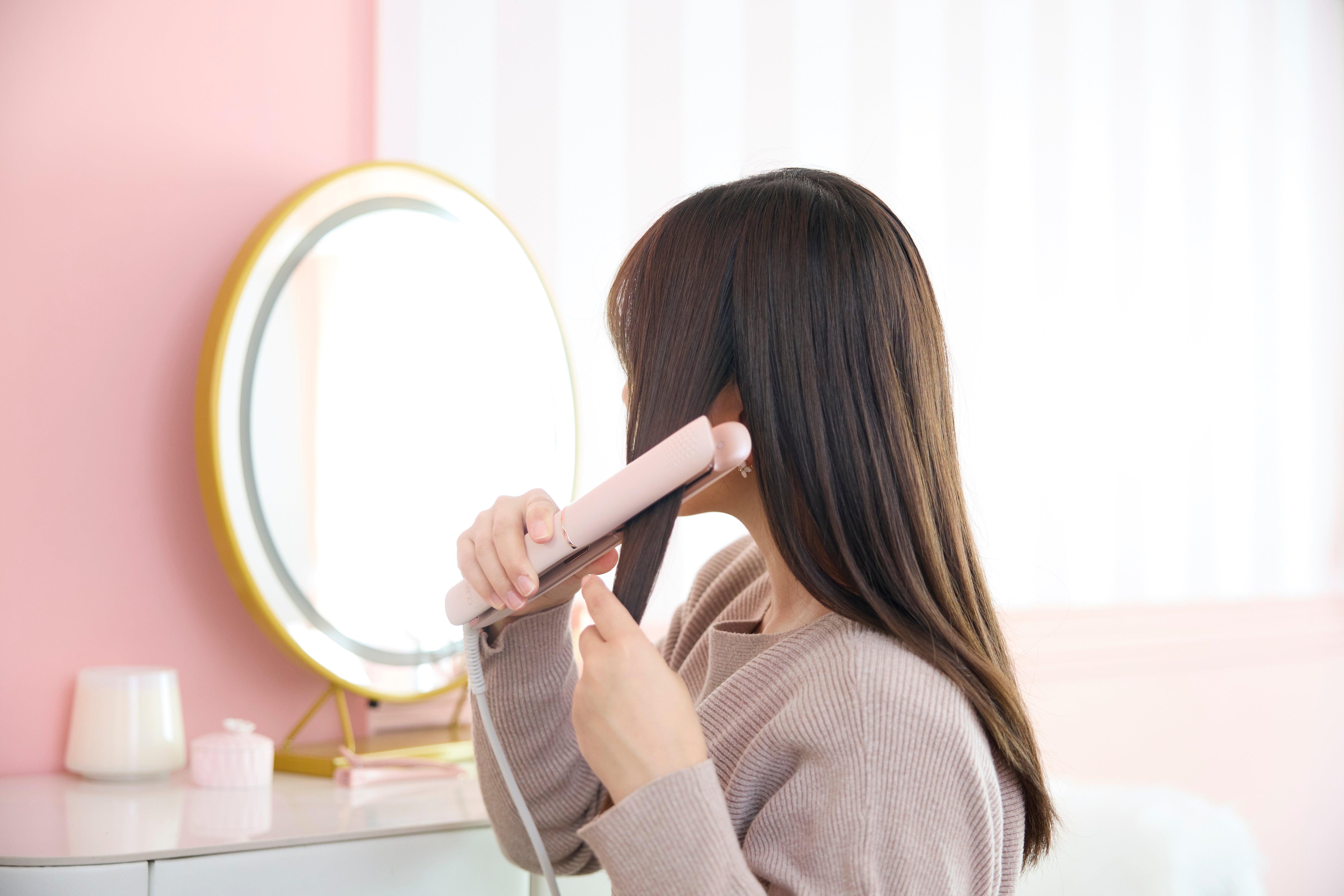 【送料無料】LUMIELUNA ストレートヘアアイロン ホワイト・レッド Amazon | ANLAN ストレートアイロン ヘアアイロン 赤色LED 近